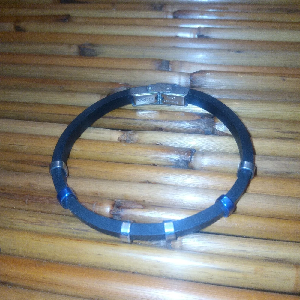 Black Rubber & Metal Unisex Bracelet